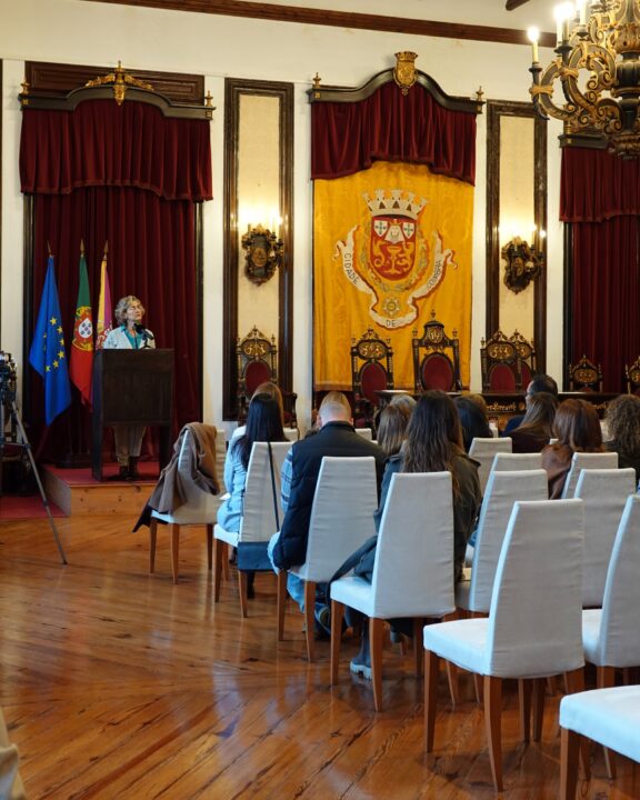 Prémio Empreendedorismo Feminino VERTICAL 4X5 12 (Personalizar)