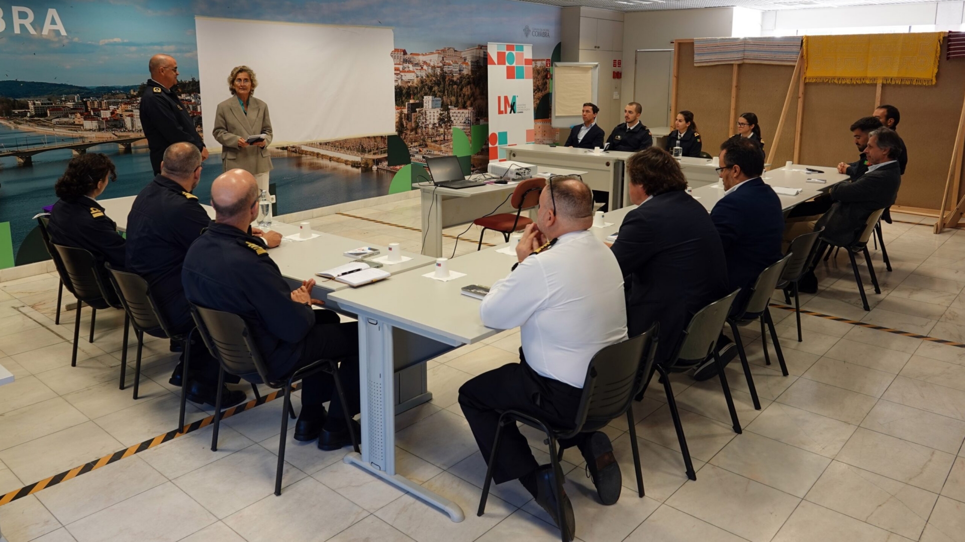 Comitiva do Estado-Maior da Armada visita LMx|Coimbra e reforça colaboração com o Município