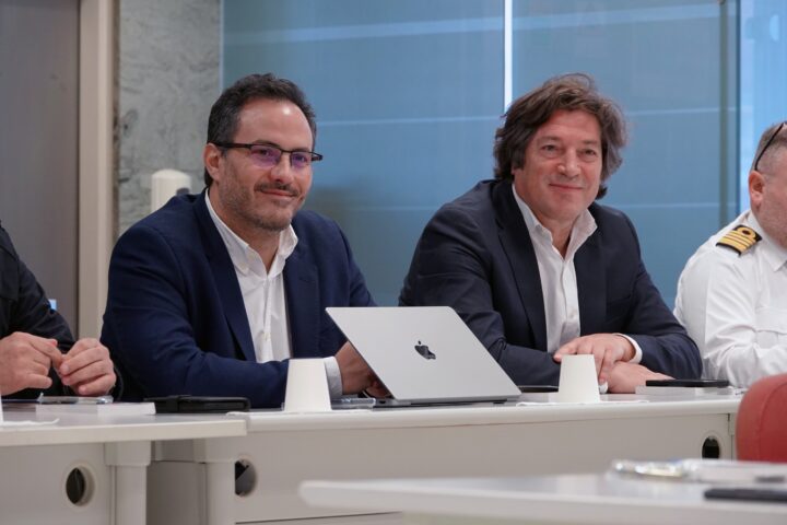 Receção do DIVINOV, Laboratório de Inovação do Estado Maior da Armada 8 (Personalizar)