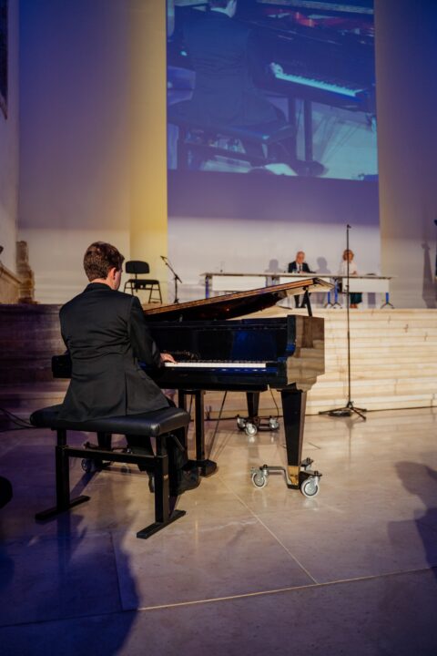 Tomada de posse do novo Executivo Municipal (13) 02