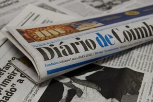 Cerimónia do Prémio Adriano Lucas decorre domingo na Casa da Escrita