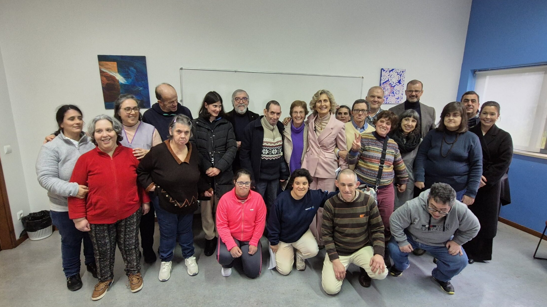 Município formaliza apoio à APPACDM para aquisição de viatura elétrica adaptada