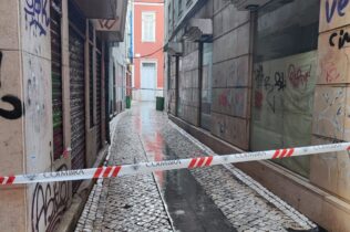 Câmara de Coimbra toma posse administrativa de edifício devoluto na Baixa após derrocada
