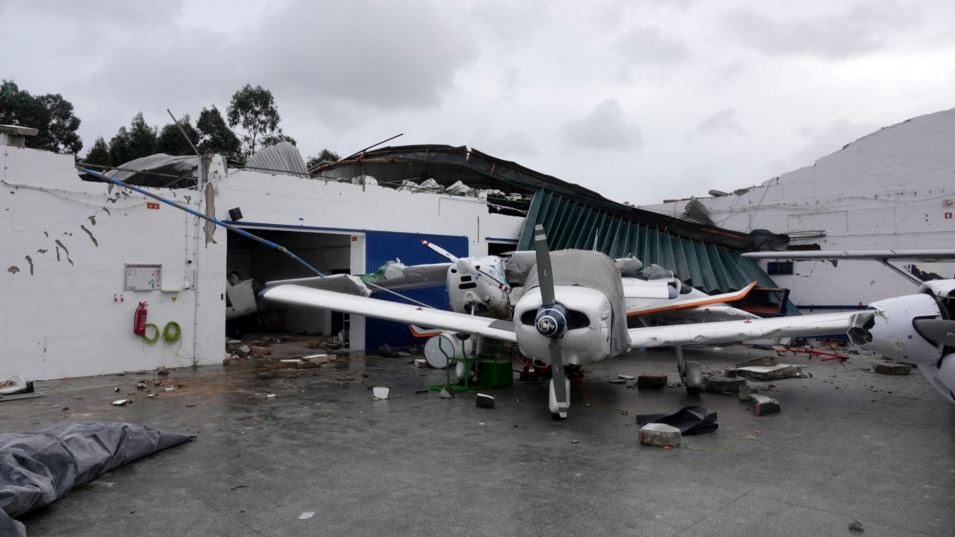 Depressão KRISTIN provoca danos significativos no Aeródromo Municipal Bissaya Barreto