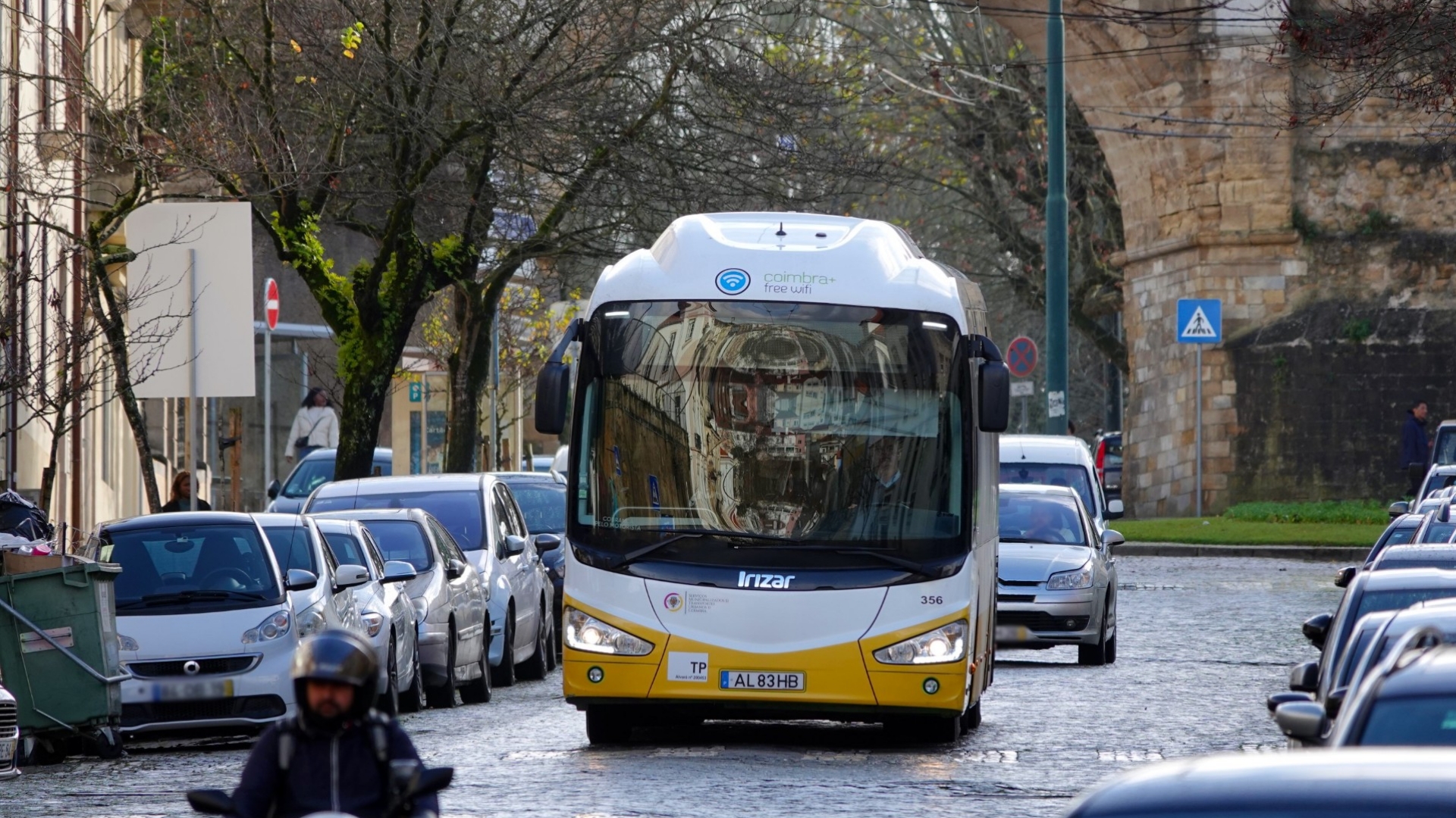 SMTUC reforçam Linha 18 com novas viagens para a Escola Silva Gaio
