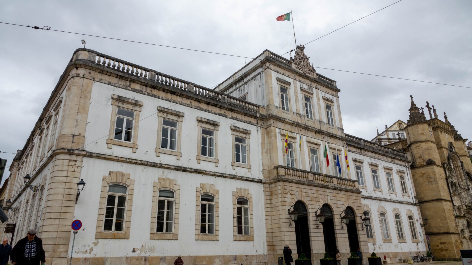 Câmara reorganiza espaços para devolver atendimento municipal ao público aos Paços do Concelho