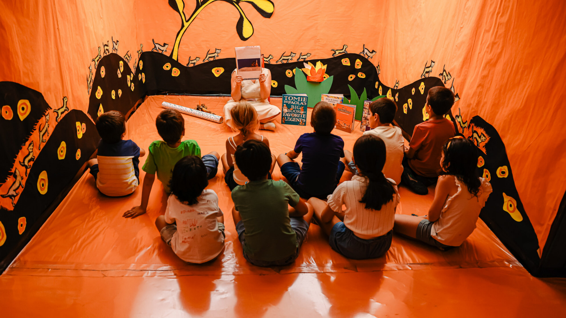 “Hora do Conto” e mostra de livros sobre o holocausto em fevereiro na Biblioteca Infantil