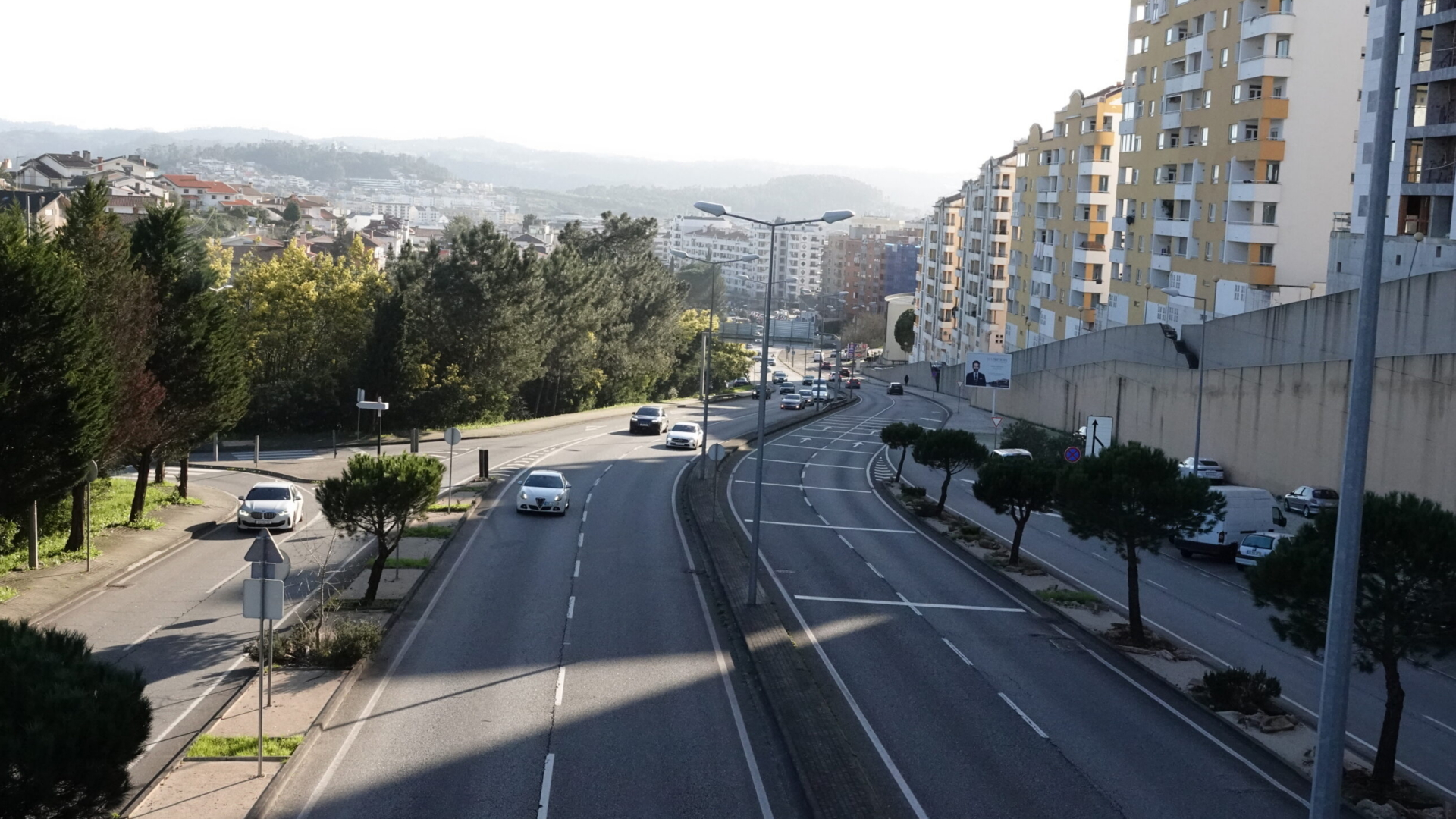 CM de Coimbra corrige deformações de pavimento na Avenida Elísio de Moura