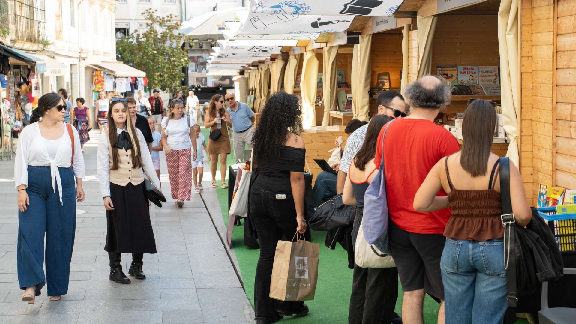 Feira do Livro de Coimbra no Parque Manuel Braga com inscrições até 22 de fevereiro