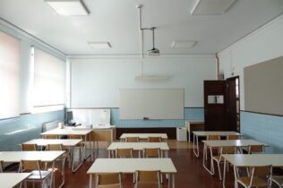 Câmara de Coimbra avança com cinco contratações para apoio educativo e reforça equipas nas escolas