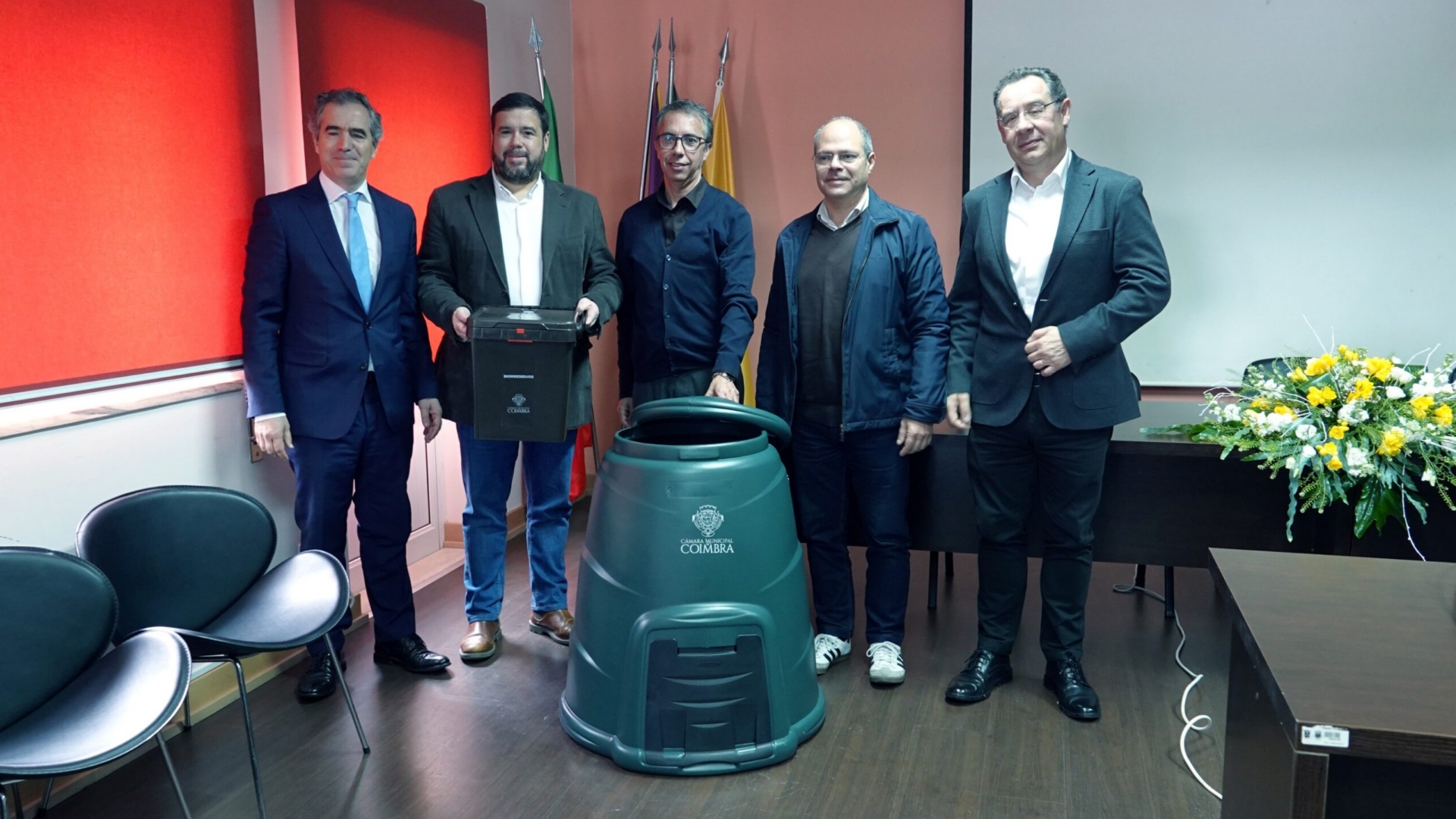 Coimbra supera 1M€ em receitas e poupanças com reciclagem e arranca rede de compostagem comunitária
