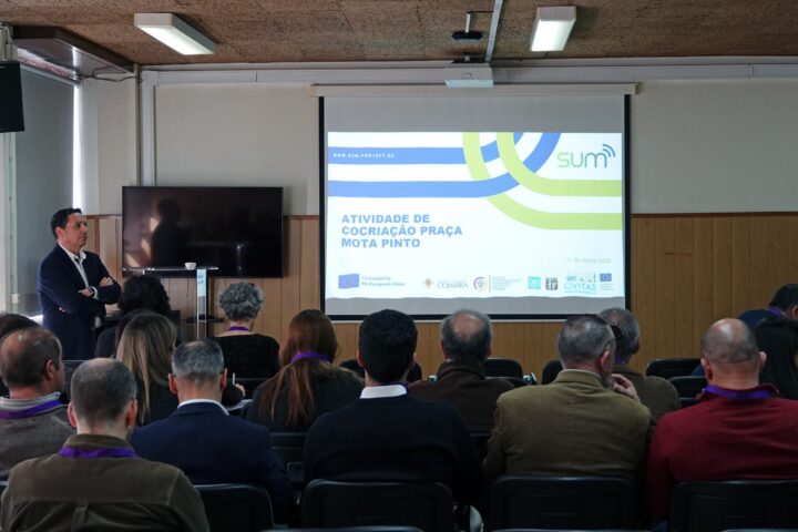 Atividade de cocriação dedicada à interface de mobilidade da Praça Mota Pinto 1 (Personalizar)