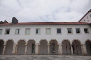 Centro de Artes Visuais assegura programação para 2026 com apoio municipal à Encontros de Fotografia