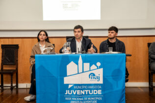 Conselho Municipal da Juventude de Coimbra toma posse e elege novos órgãos para o mandato 2025–2029