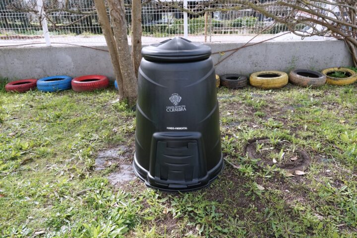 Distribuição de compostores pela Ecoescolas - Solum Sul (3)