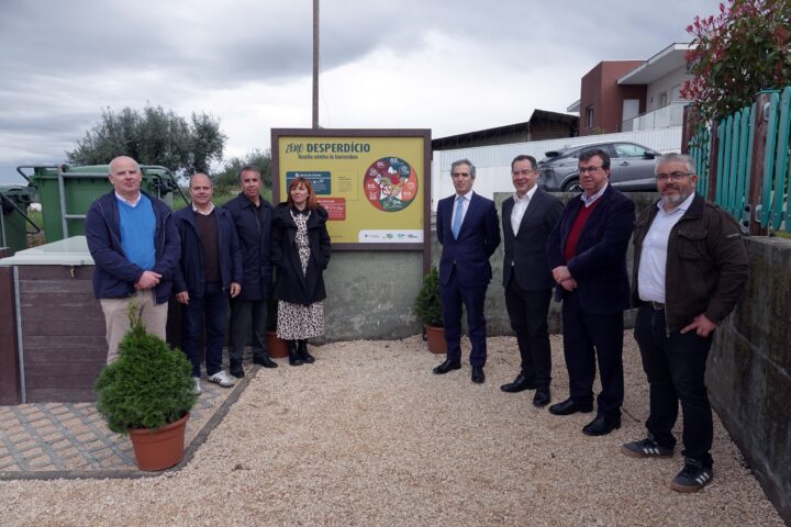 Lançamento do compostor comunitário da Freguesia de Trouxemil e Torre de Vilela 1 (Personalizar)