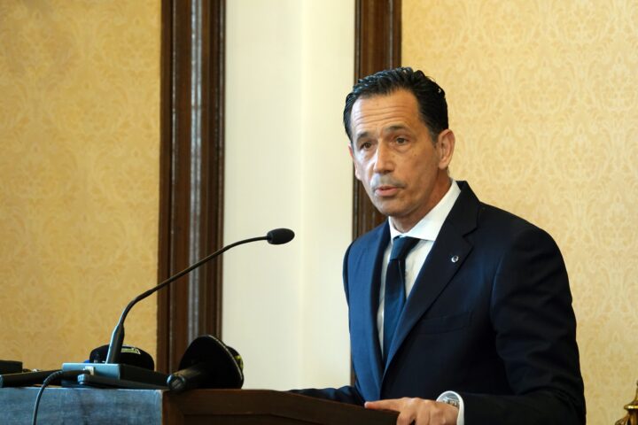 Receção e assinatura de protocolo com a FPF 20 (Personalizar)