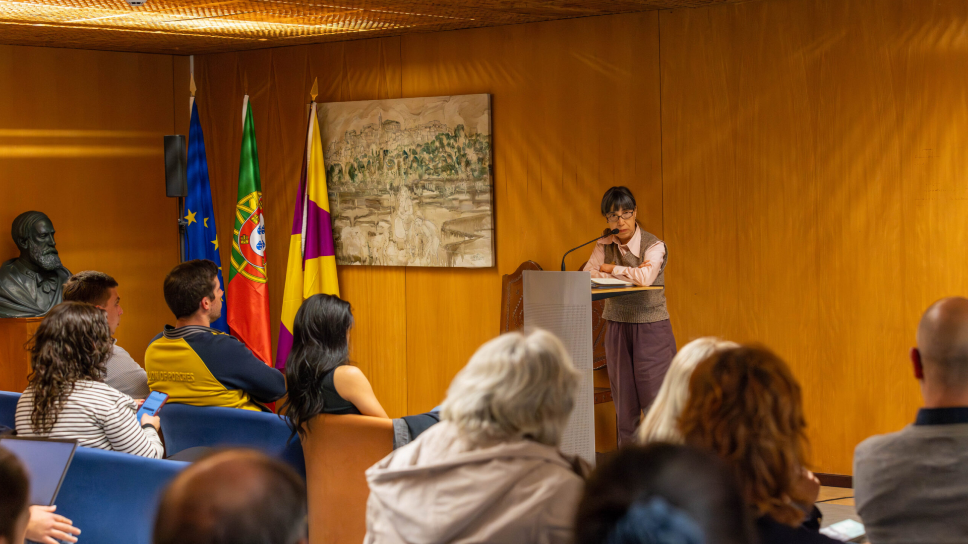 Conselho Municipal da Cultura reúne com forte participação e apresenta novo regulamento de apoio ao associativismo