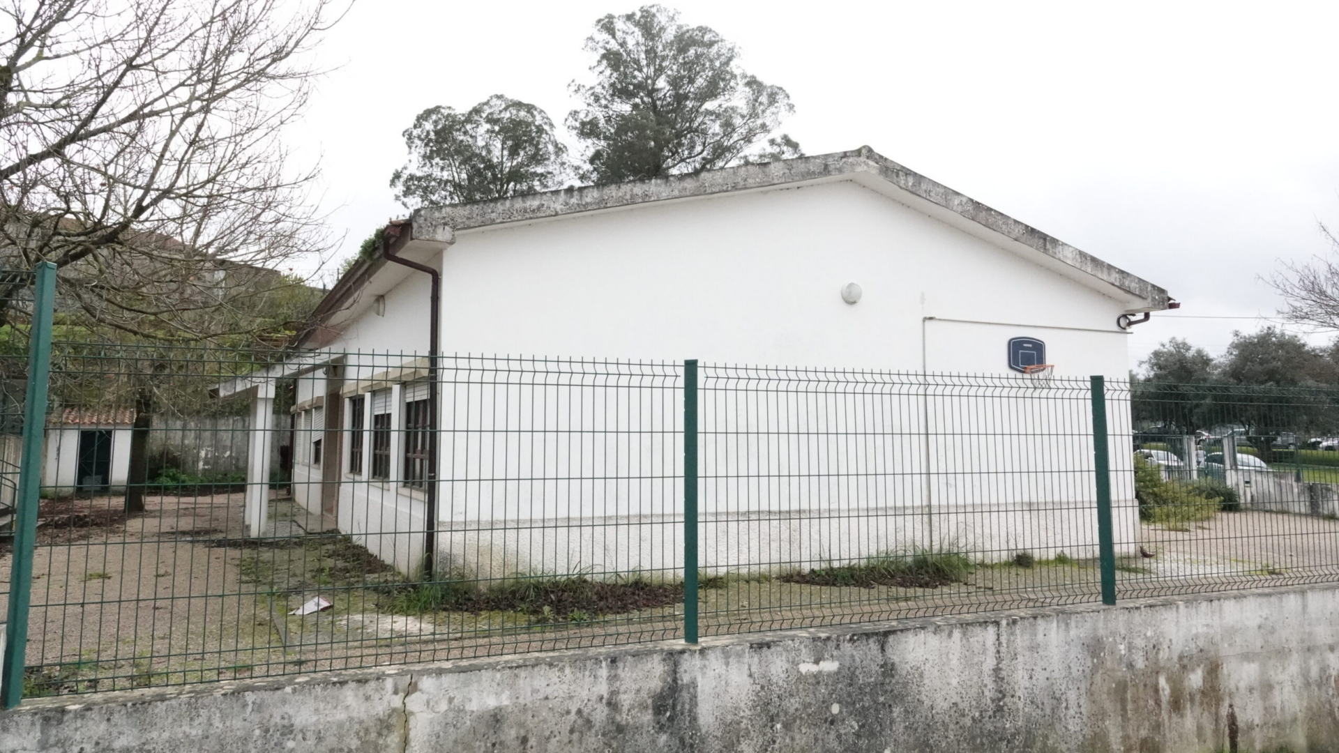 Câmara toma posse administrativa da empreitada de requalificação da EB da Conchada