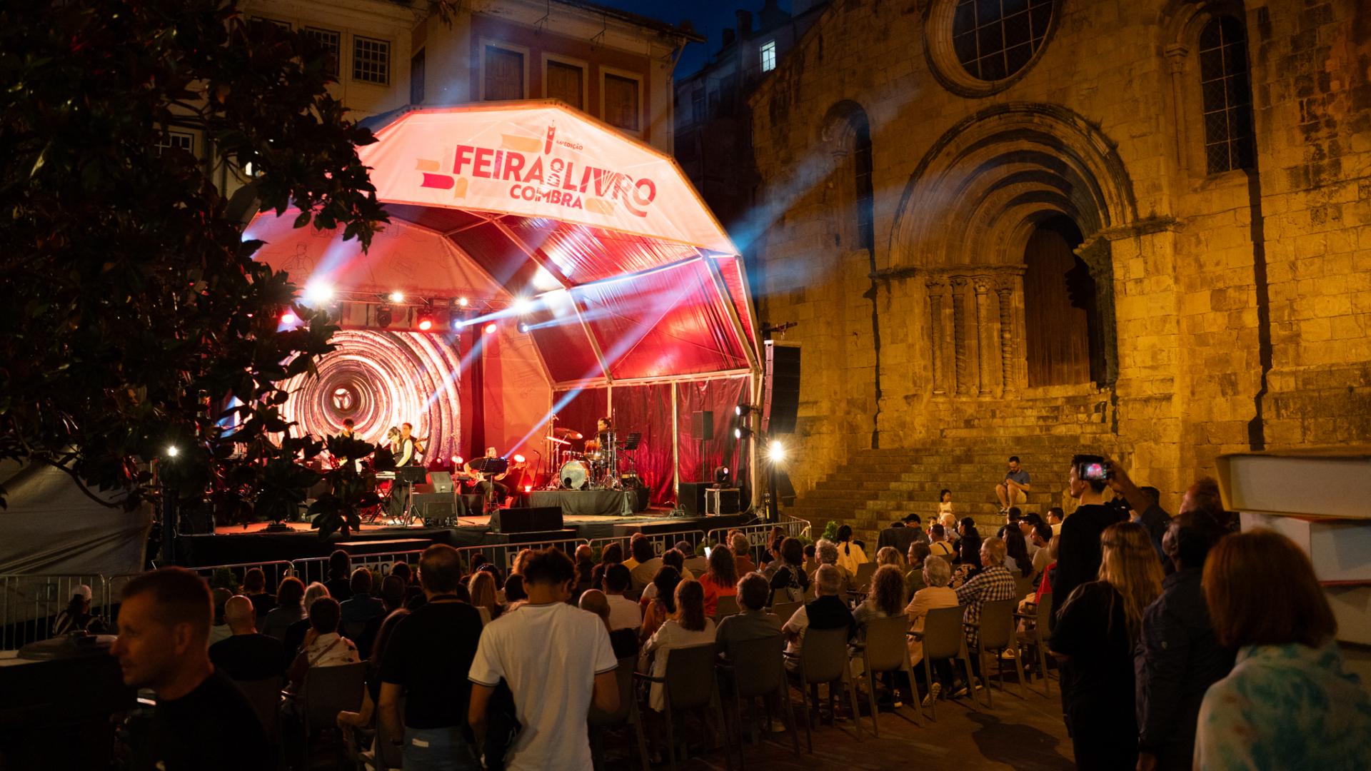 Mais de 1 ano de celebrações: Coimbra homenageou Carlos Paredes com ampla participação