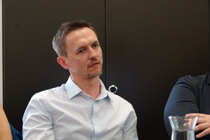 SUM 10 (Personalizar)