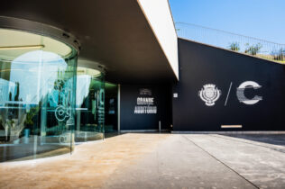 Convento São Francisco apresenta programação de maio com música, humor, ópera e novo circo