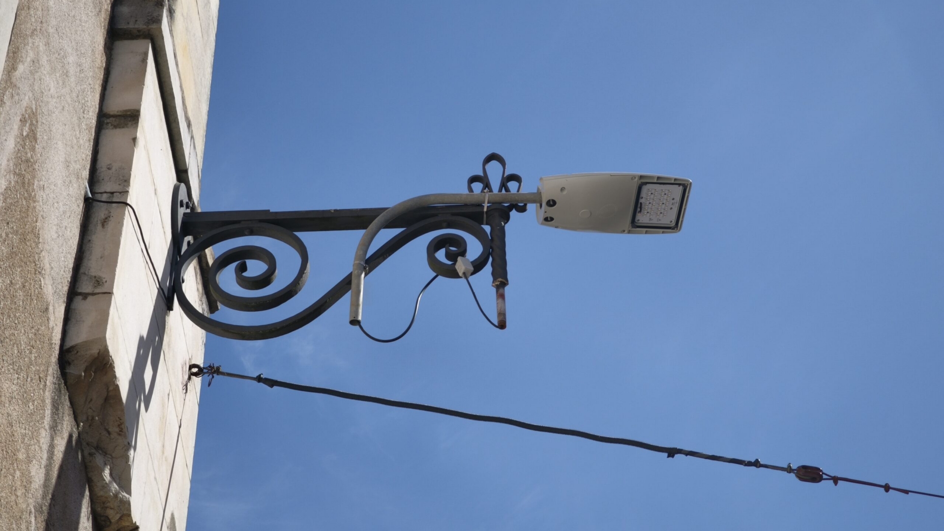 Coimbra já substituiu mais de 18 mil luminárias no âmbito do plano de eficiência energética