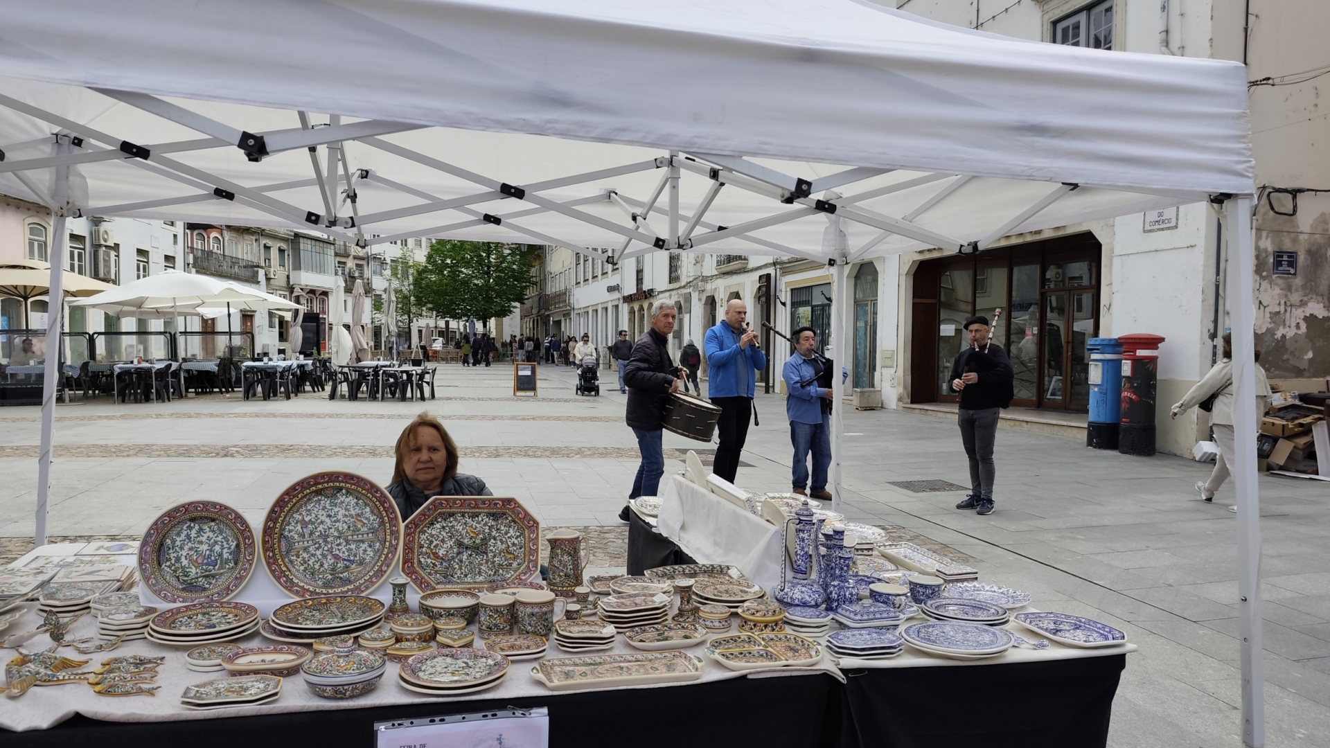 Feira de Artesanato Urbano de amanhã cancelada devido às condições meteorológicas