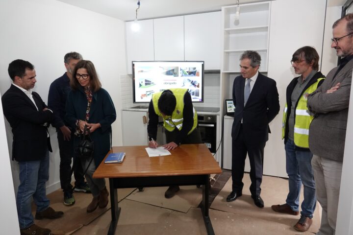 Consignação da Empreitada conceção-construção ”1º Direito (35)