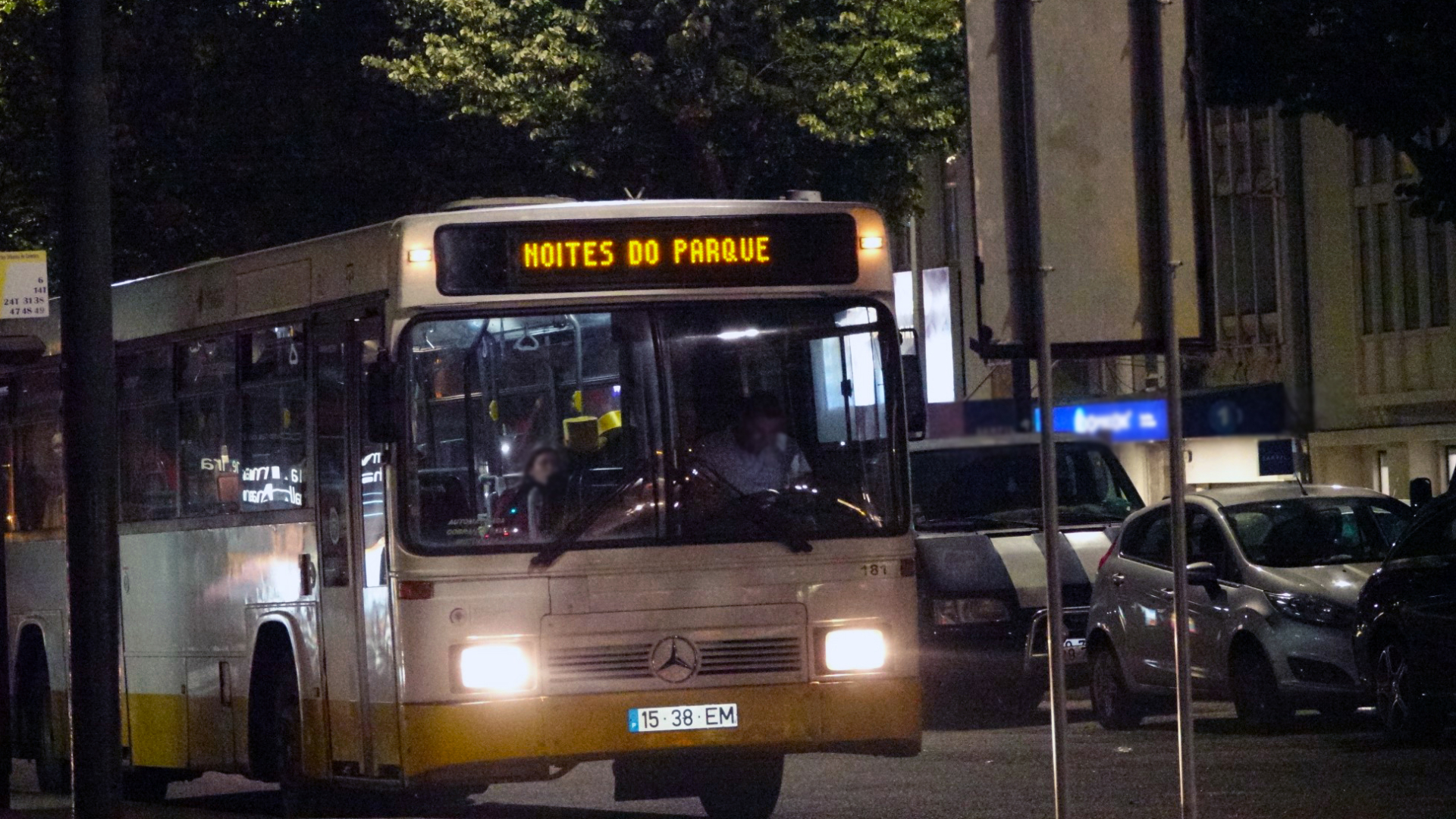 Queima das Fitas: SMTUC reforçam transporte noturno com circuitos especiais entre 22 e 30 de maio