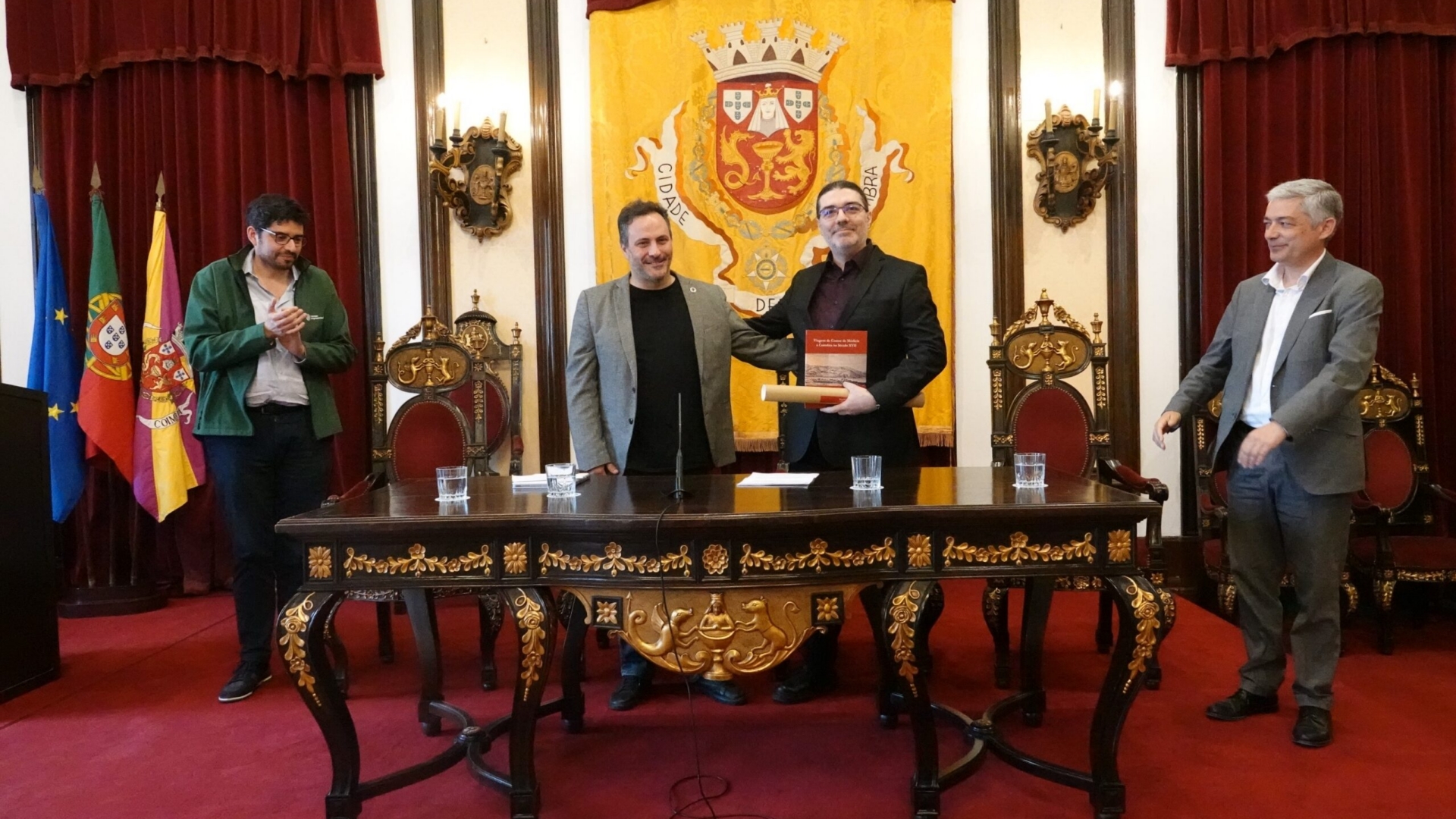 Professor do Conservatório de Música de Coimbra homenageado após chegar à final do Global Teacher Prize Portugal