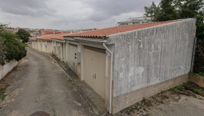 Câmara de Coimbra promove hasta pública  de garagens municipais