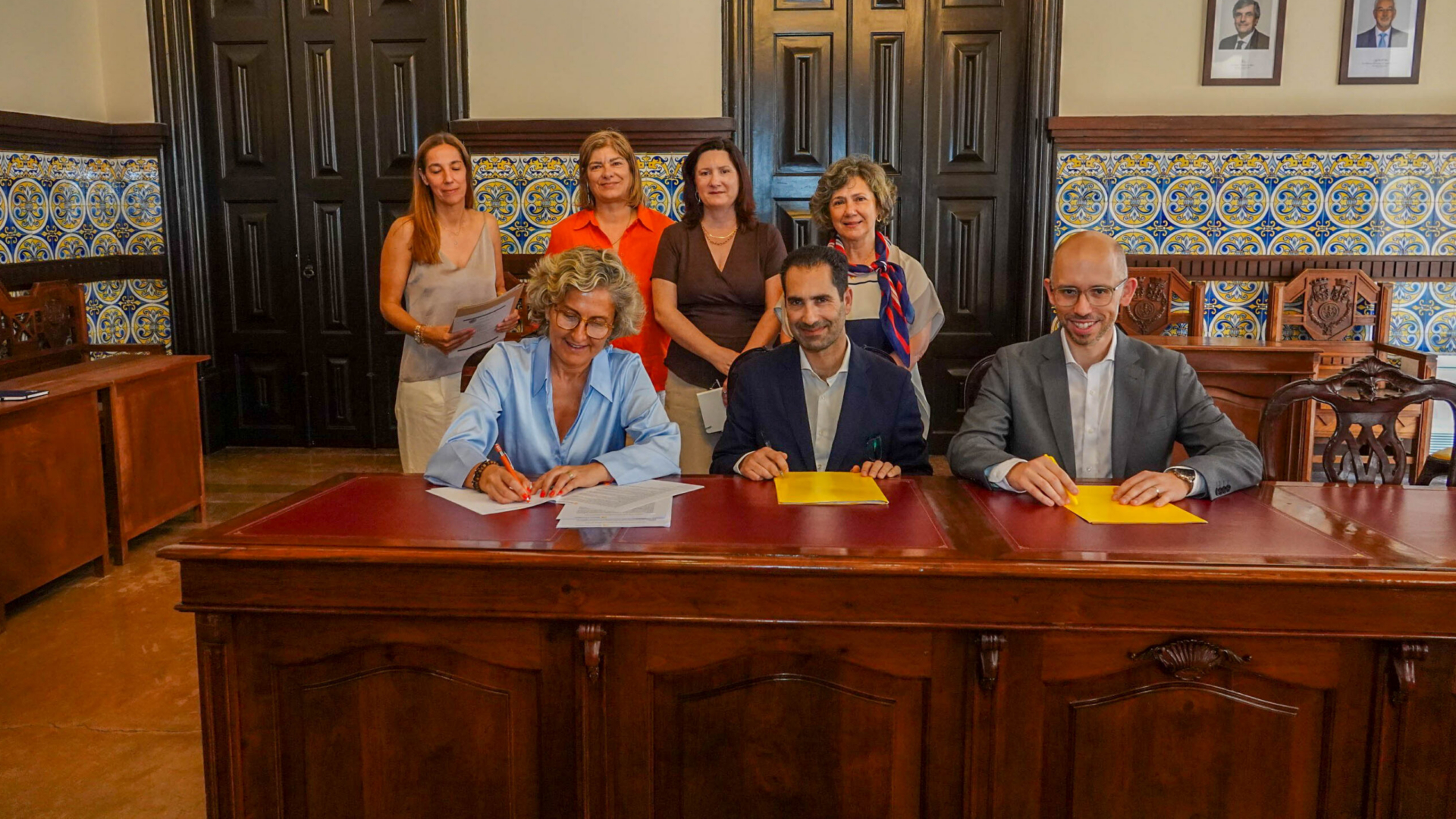 Câmara de Coimbra assina contrato de empréstimo de 22 M€ para avançar com obras Escola José Falcão, equipamentos culturais e infraestruturas