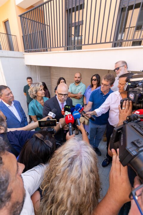 1º Drt. Entrega Casas Famílias (140)