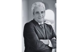 Pesar pelo falecimento de António Júlio Veiga Simão