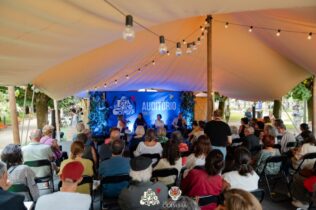 Feira do Livro de Coimbra afirma novo modelo no Parque Manuel Braga com forte adesão do público
