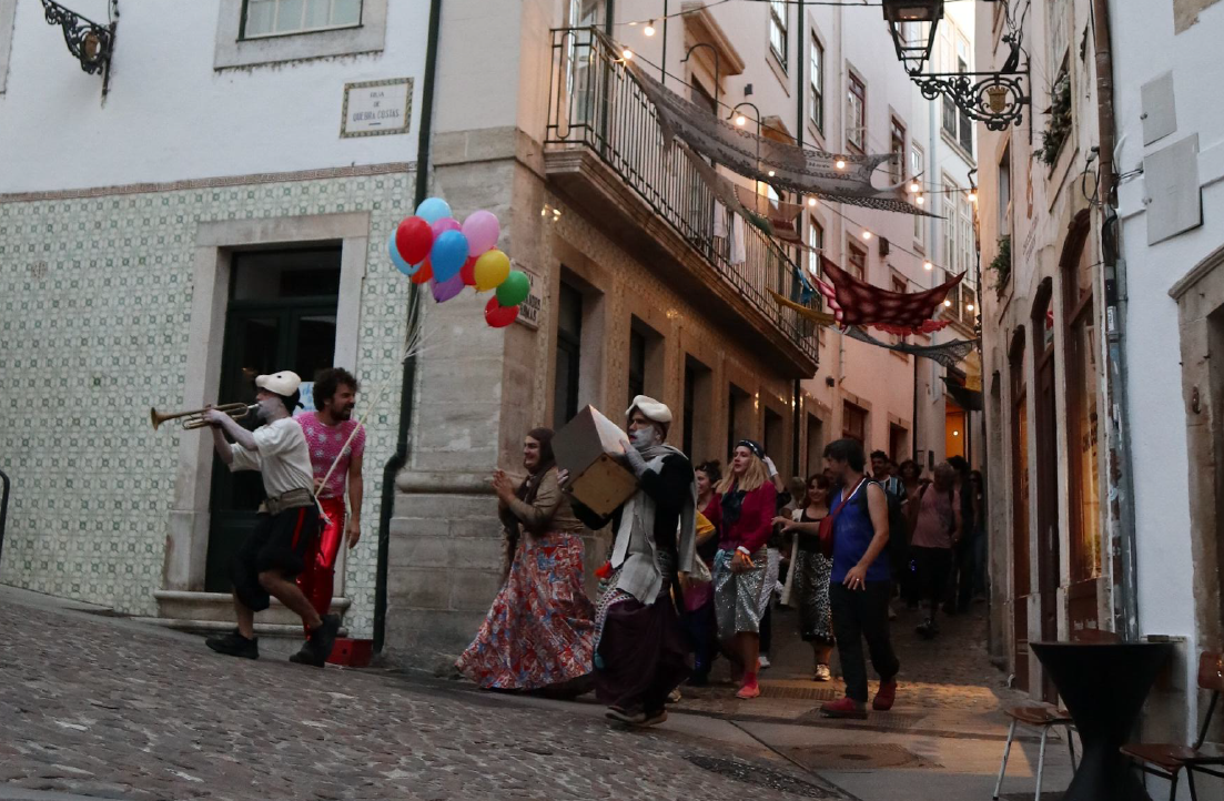 INOPINADO regressa a Coimbra com teatro físico, artes de rua e grande arruada pela Baixa