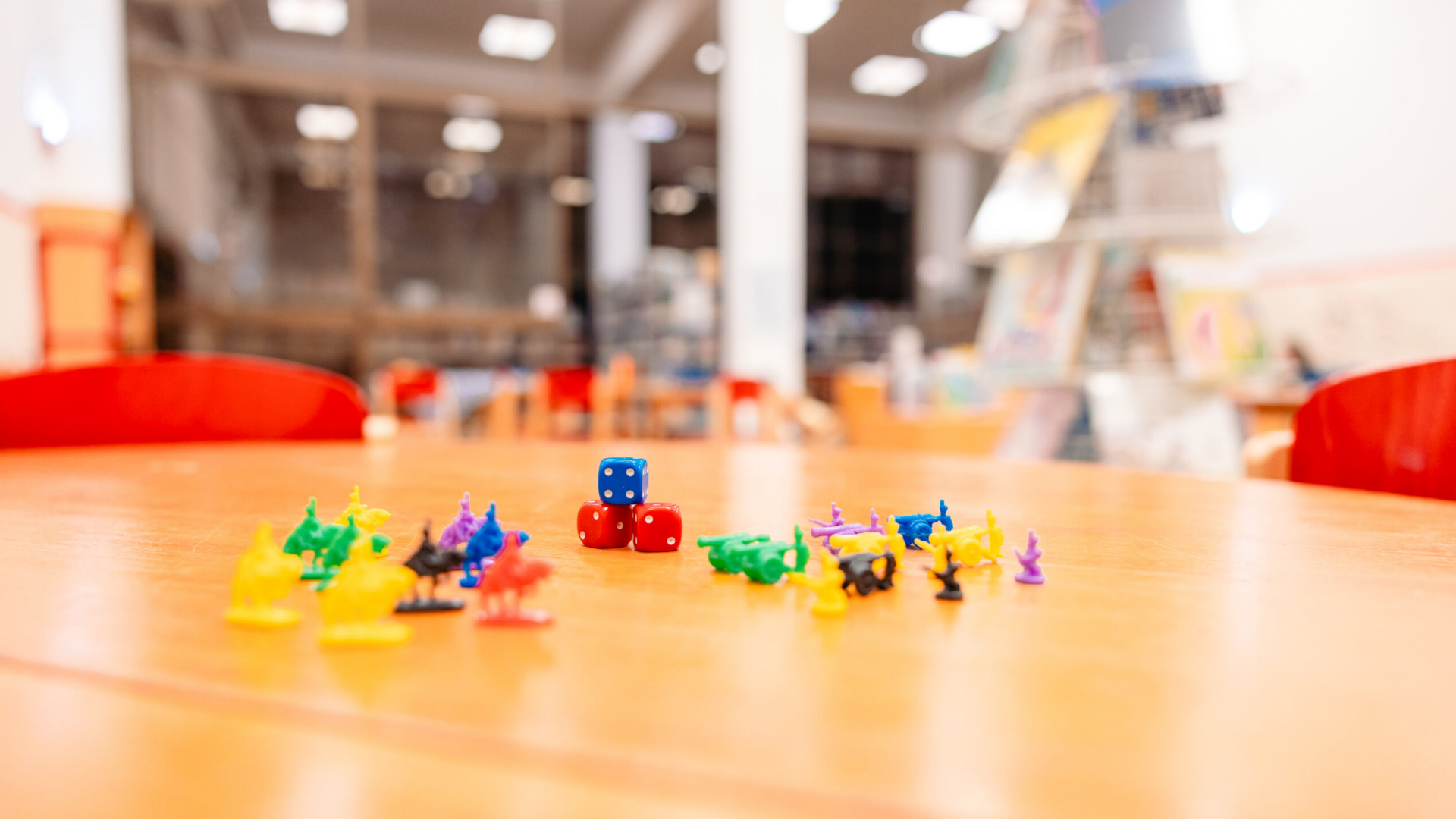 Biblioteca Infantil de Coimbra celebra o outono com histórias, jogos e atividades para os mais novos