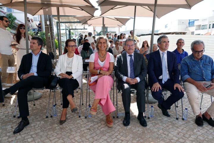 Entrega de Casas Bairro Fonte do Casatanheiro (1) (Personalizar)