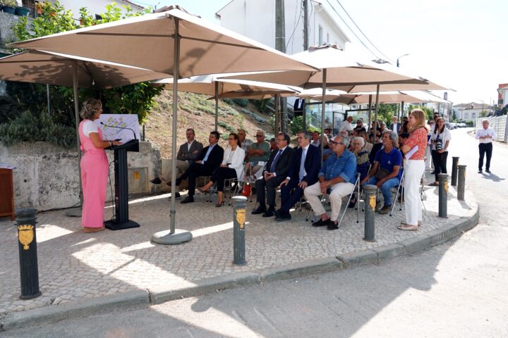 Entrega de Casas Bairro Fonte do Casatanheiro 5x4 Vertical (3) (Personalizar)