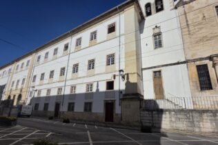 Câmara de Coimbra aprova utilização temporária do Quartel da Graça para promover a reabilitação do imóvel e valorização da Rua da Sofia
